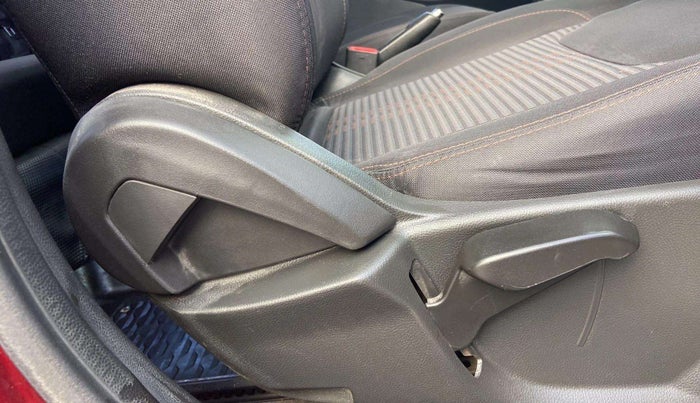 2019 Ford FREESTYLE TITANIUM 1.2 PETROL, Petrol, Manual, 61,229 km, Driver Side Adjustment Panel