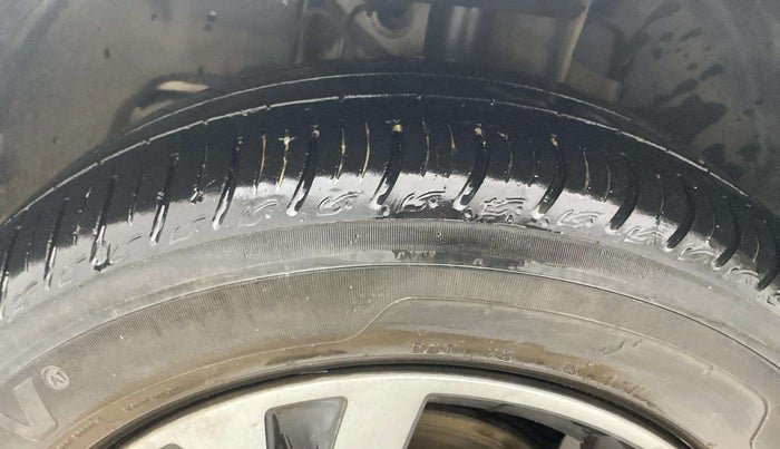 2023 Tata Tiago XT CNG, CNG, Manual, 24,726 km, Left Front Tyre Tread