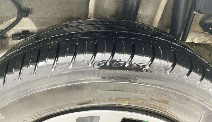 2023 Tata Tiago XT CNG, CNG, Manual, 24,726 km, Left Rear Tyre Tread