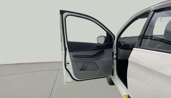 2023 Tata Tiago XT CNG, CNG, Manual, 24,726 km, LHS Front Door