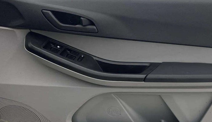 2023 Tata Tiago XT CNG, CNG, Manual, 24,726 km, Driver Side Door Panels Control