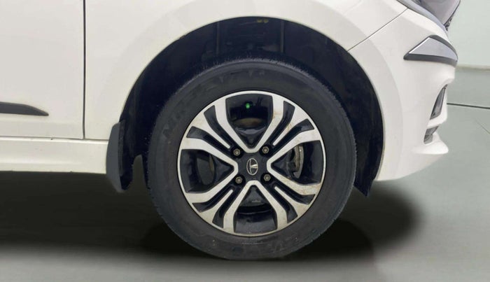 2023 Tata Tiago XT CNG, CNG, Manual, 24,726 km, Right Front Wheel