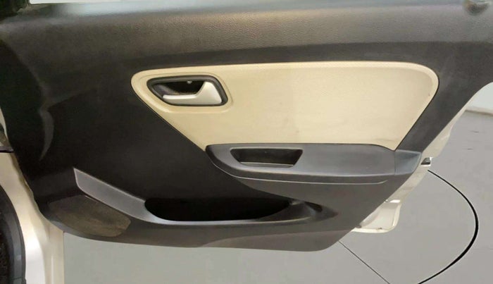 2023 Maruti Alto VXI, Petrol, Manual, 26,257 km, Driver Side Door Panels Control