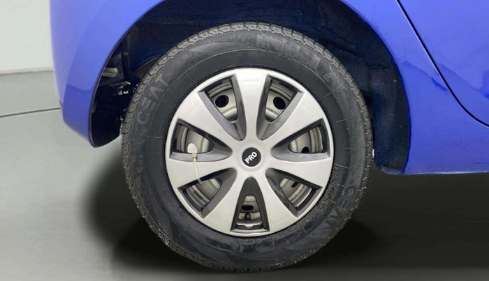 2015 Hyundai Eon ERA +, Petrol, Manual, 30,092 km, Right Rear Wheel