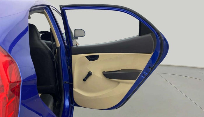 2015 Hyundai Eon ERA +, Petrol, Manual, 30,092 km, RHS Rear Door