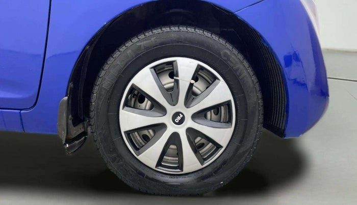 2015 Hyundai Eon ERA +, Petrol, Manual, 30,092 km, Right Front Wheel