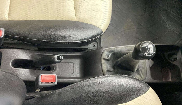 2015 Hyundai Eon ERA +, Petrol, Manual, 30,092 km, Gear Lever