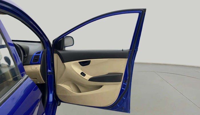 2015 Hyundai Eon ERA +, Petrol, Manual, 30,092 km, RHS Front Door