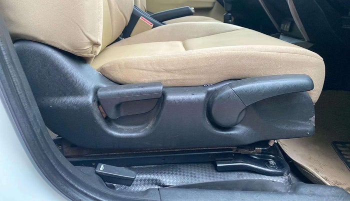 2016 Honda City 1.5L I-VTEC V MT, Petrol, Manual, 61,372 km, Driver Side Adjustment Panel