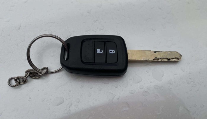 2016 Honda City 1.5L I-VTEC V MT, Petrol, Manual, 61,372 km, Key Close Up