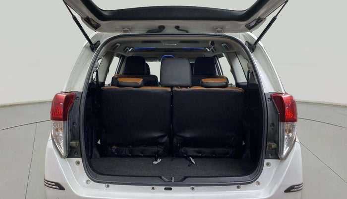 2022 Toyota Innova Crysta 2.7 VX 7 STR, Petrol, Manual, 13,588 km, Boot Open Zoomed View