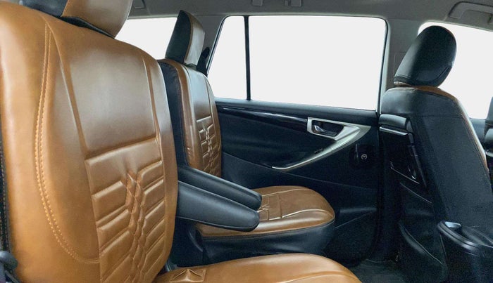 2022 Toyota Innova Crysta 2.7 VX 7 STR, Petrol, Manual, 13,588 km, Right Side Rear Door Cabin