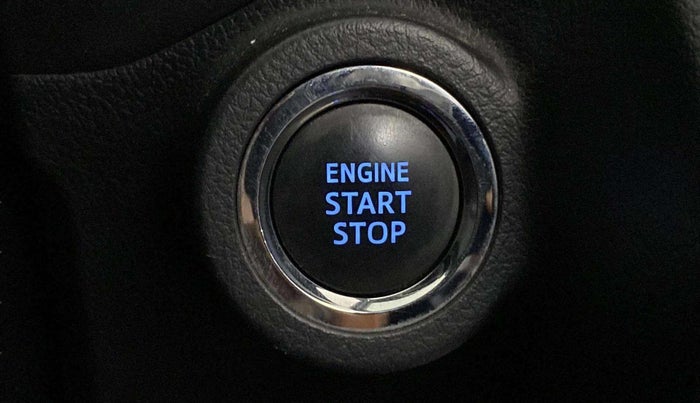 2022 Toyota Innova Crysta 2.7 VX 7 STR, Petrol, Manual, 13,588 km, Keyless Start/ Stop Button