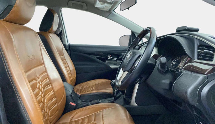 2022 Toyota Innova Crysta 2.7 VX 7 STR, Petrol, Manual, 13,588 km, Right Side Front Door Cabin
