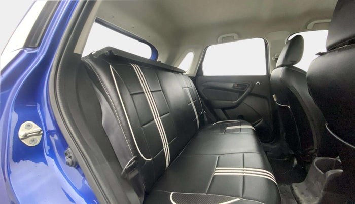 2020 Maruti Vitara Brezza LXI, Petrol, Manual, 50,728 km, Right Side Rear Door Cabin