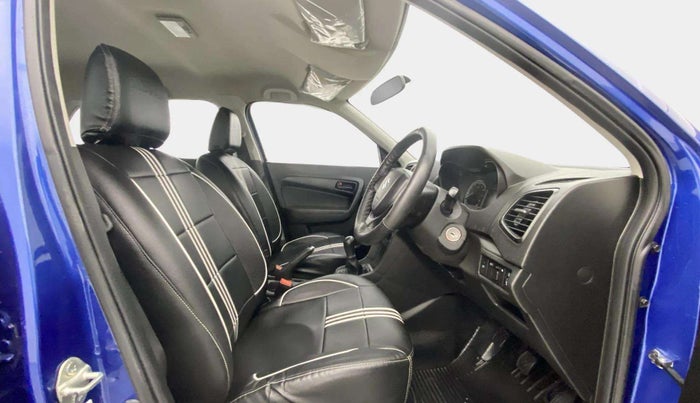 2020 Maruti Vitara Brezza LXI, Petrol, Manual, 50,728 km, Right Side Front Door Cabin