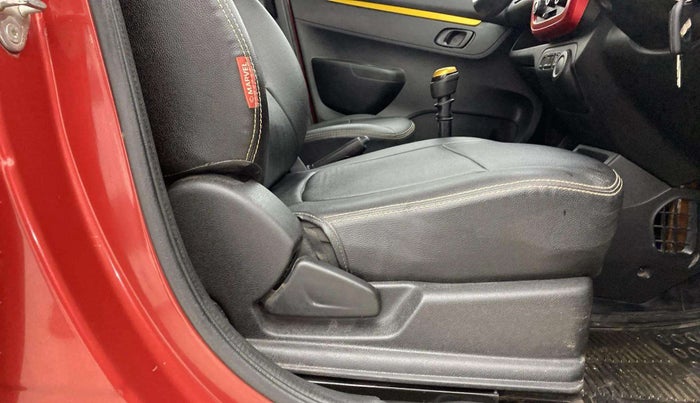 2018 Renault Kwid RXT 1.0, Petrol, Manual, 18,489 km, Driver Side Adjustment Panel