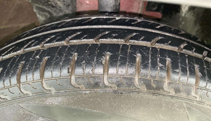 2018 Renault Kwid RXT 1.0, Petrol, Manual, 18,489 km, Right Front Tyre Tread