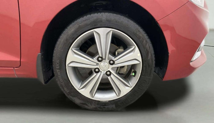 2018 Hyundai Verna 1.6 VTVT SX, Petrol, Manual, 88,455 km, Right Front Wheel