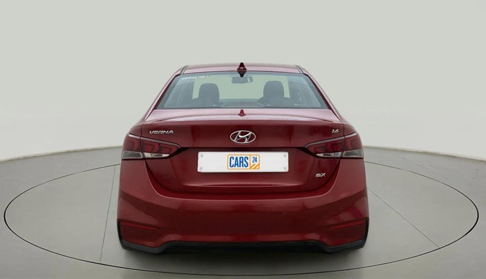 2018 Hyundai Verna 1.6 VTVT SX, Petrol, Manual, 88,455 km, Back/Rear