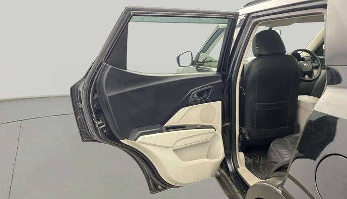 2022 Mahindra XUV300 W4 1.5 DIESEL, Diesel, Manual, 66,314 km, LHS Rear Door