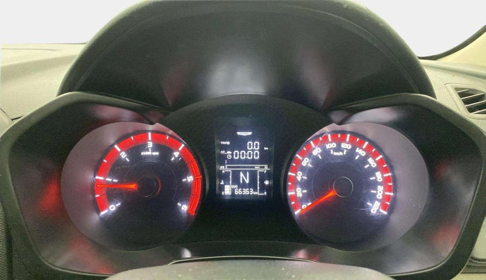 2022 Mahindra XUV300 W4 1.5 DIESEL, Diesel, Manual, 66,314 km, Odometer Image