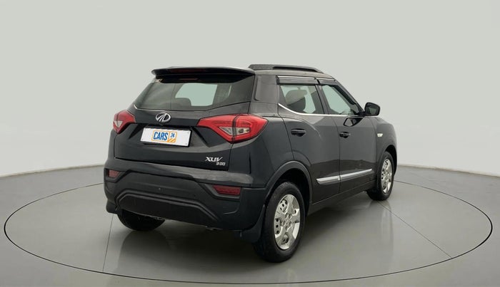 2022 Mahindra XUV300 W4 1.5 DIESEL, Diesel, Manual, 66,314 km, Right Back Diagonal
