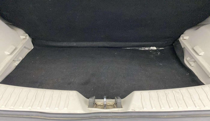 2022 Mahindra XUV300 W4 1.5 DIESEL, Diesel, Manual, 66,314 km, Boot Inside