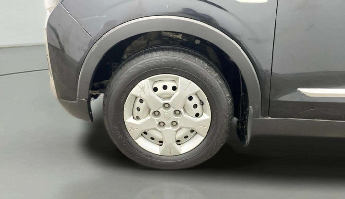 2022 Mahindra XUV300 W4 1.5 DIESEL, Diesel, Manual, 66,314 km, Left Front Wheel