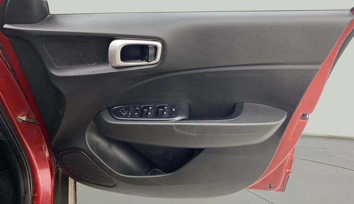 2022 Hyundai VENUE S Plus 1.2 Petrol MT, Petrol, Manual, 28,750 km, Driver Side Door Panels Control