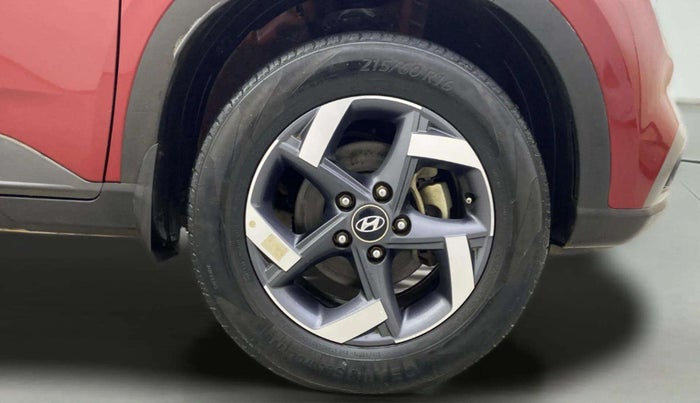 2022 Hyundai VENUE S Plus 1.2 Petrol MT, Petrol, Manual, 28,750 km, Right Front Wheel