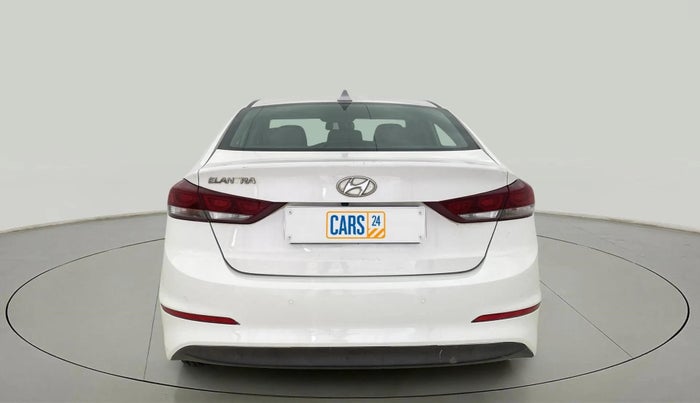 2018 Hyundai New Elantra 1.6 SX MT DIESEL, Diesel, Manual, 1,06,883 km, Back/Rear