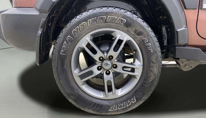 2021 Mahindra Thar LX D 4WD AT CONVERTIBLE, Diesel, Automatic, 44,838 km, Right Rear Wheel