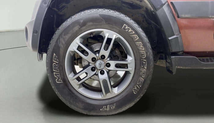 2021 Mahindra Thar LX D 4WD AT CONVERTIBLE, Diesel, Automatic, 44,838 km, Left Front Wheel