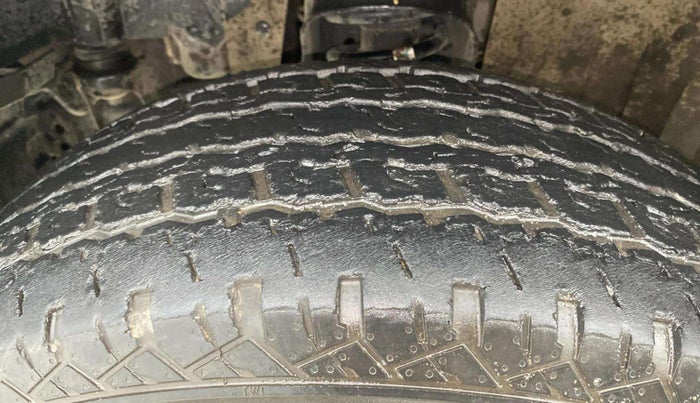 2021 Mahindra Thar LX D 4WD AT CONVERTIBLE, Diesel, Automatic, 44,838 km, Left Front Tyre Tread