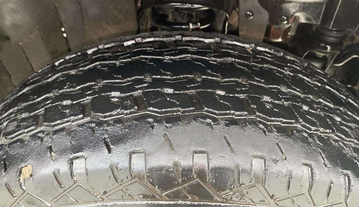 2021 Mahindra Thar LX D 4WD AT CONVERTIBLE, Diesel, Automatic, 44,838 km, Right Front Tyre Tread