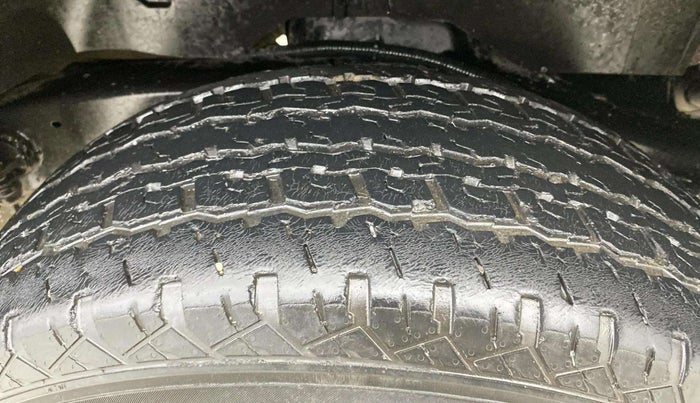 2021 Mahindra Thar LX D 4WD AT CONVERTIBLE, Diesel, Automatic, 44,838 km, Left Rear Tyre Tread