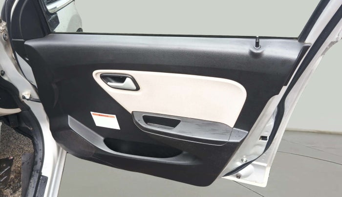 2021 Maruti Alto LXI OPT CNG, CNG, Manual, 32,267 km, Driver Side Door Panels Control