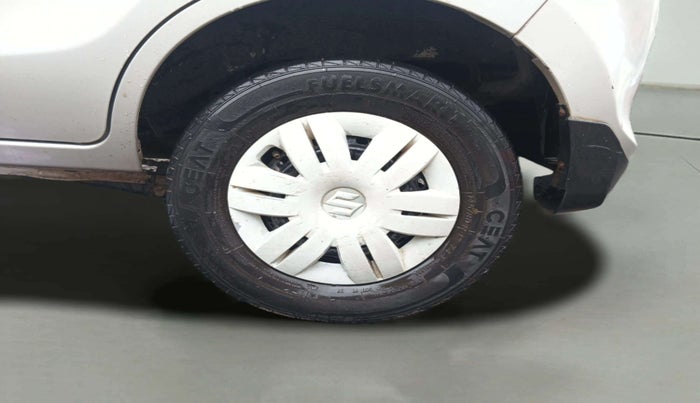 2021 Maruti Alto LXI OPT CNG, CNG, Manual, 32,267 km, Left Rear Tyre Tread