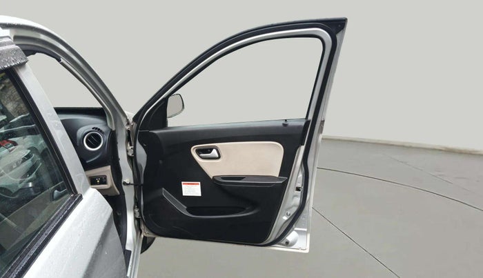 2021 Maruti Alto LXI OPT CNG, CNG, Manual, 32,267 km, RHS Front Door