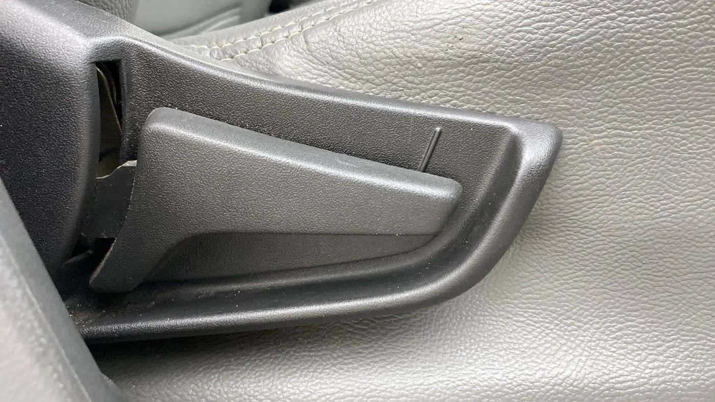 2023 Maruti Alto K10 VXI PLUS, Petrol, Manual, 50,171 km, Driver Side Adjustment Panel