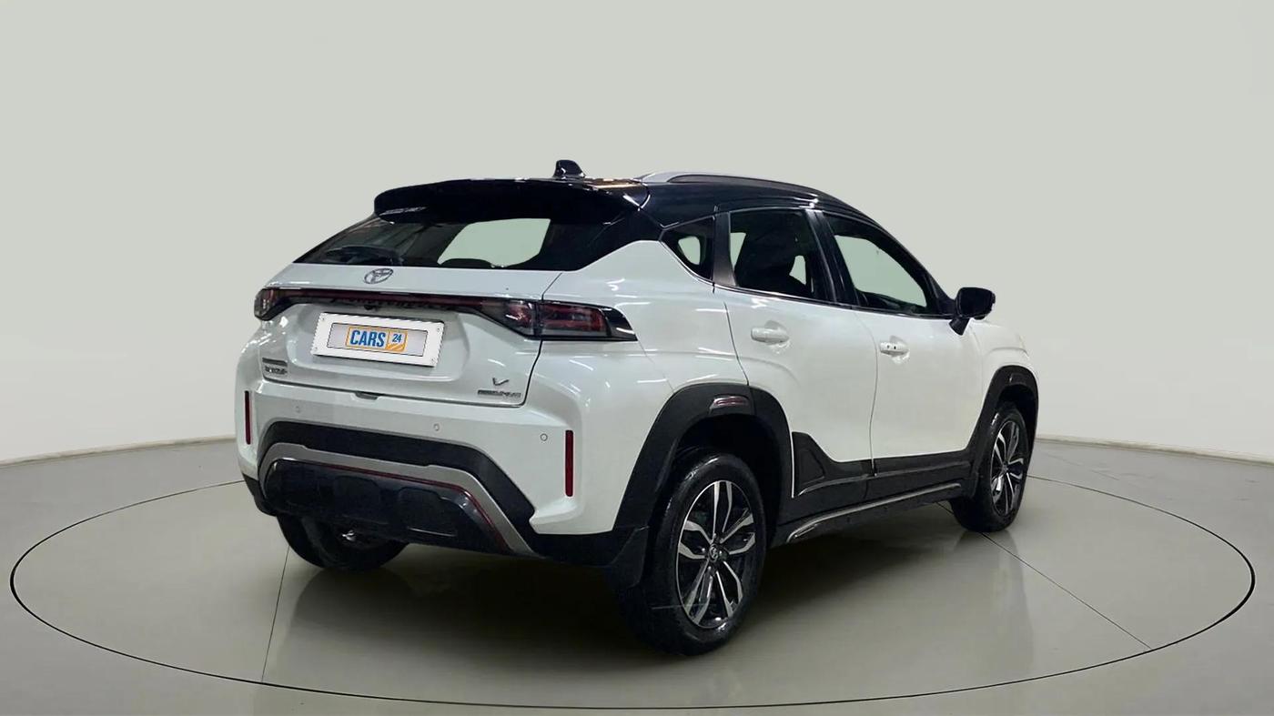2024 Toyota Urban Cruiser Taisor V 1.0 Petrol AT, Petrol, Automatic, 11,387 km, Right Back Diagonal