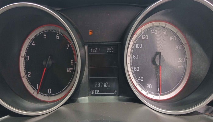 2022 Maruti Swift ZXI, Petrol, Manual, 23,710 km, Odometer Image