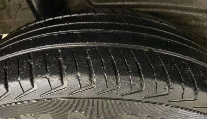 2020 Maruti New Wagon-R LXI CNG (O) 1.0, CNG, Manual, 62,215 km, Right Rear Tyre Tread