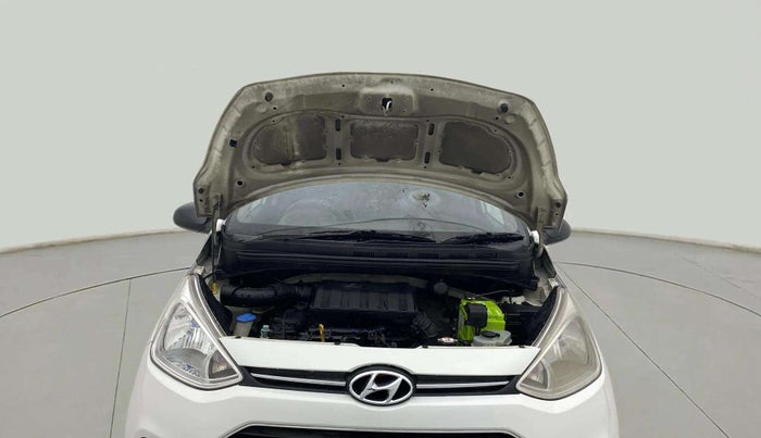 2016 Hyundai Xcent BASE 1.2, Petrol, Manual, 1,33,432 km, Open Bonet