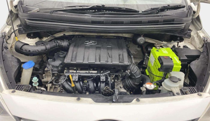 2016 Hyundai Xcent BASE 1.2, Petrol, Manual, 1,33,432 km, Engine View