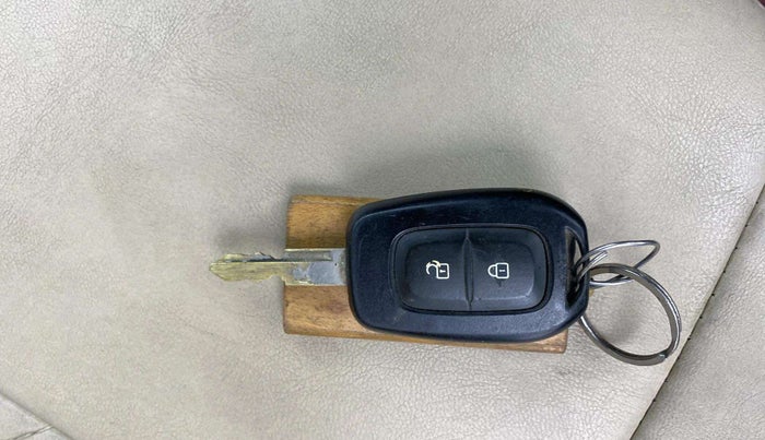 2020 Renault Kwid RXL 1.0, Petrol, Manual, 37,127 km, Key Close Up