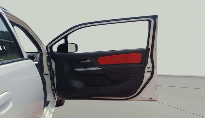 2011 Maruti Wagon R 1.0 LXI, Petrol, Manual, 72,154 km, RHS Front Door