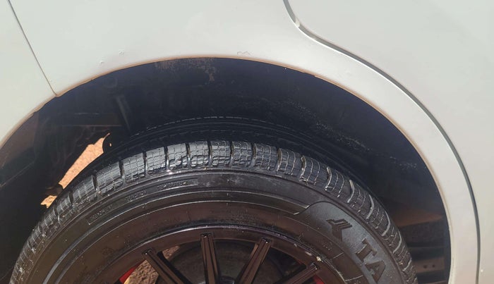 2011 Maruti Wagon R 1.0 LXI, Petrol, Manual, 72,154 km, Right Rear Tyre Tread