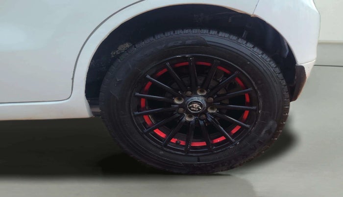2011 Maruti Wagon R 1.0 LXI, Petrol, Manual, 72,154 km, Left Rear Wheel